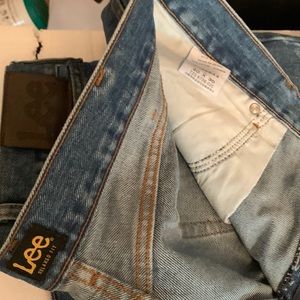 Lee relaxed fit mens blue jeans, 40x32, Never worn